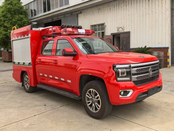 江鈴大道皮卡四驅(qū)器材消防車